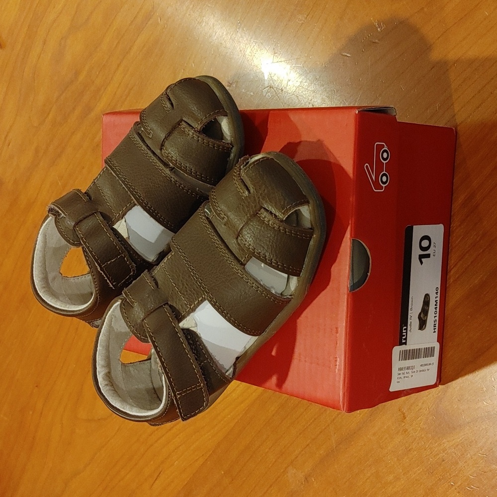 See Kai Run Jude IV Sandals, Brown Leather, Toddler Size 10, EU 27, Like new